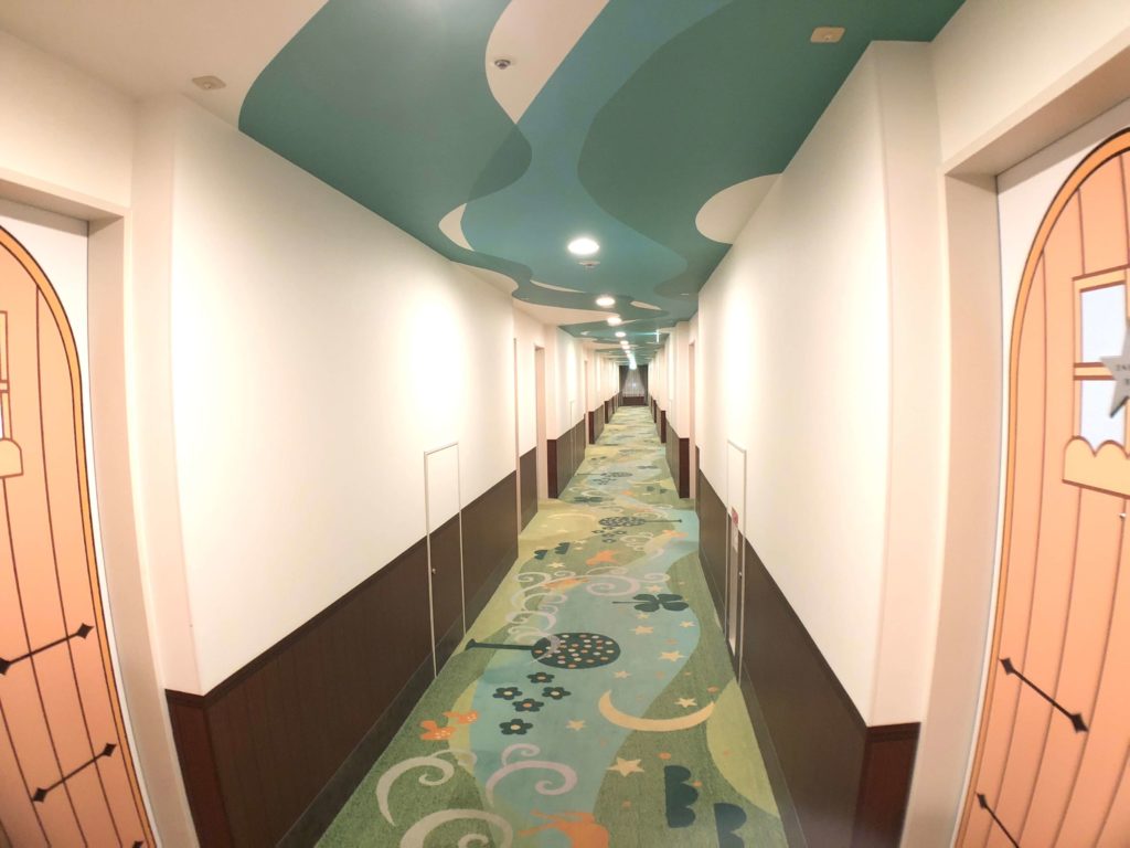 ホテル京阪 ユニバーサル・シティ　フォレストルーム　廊下